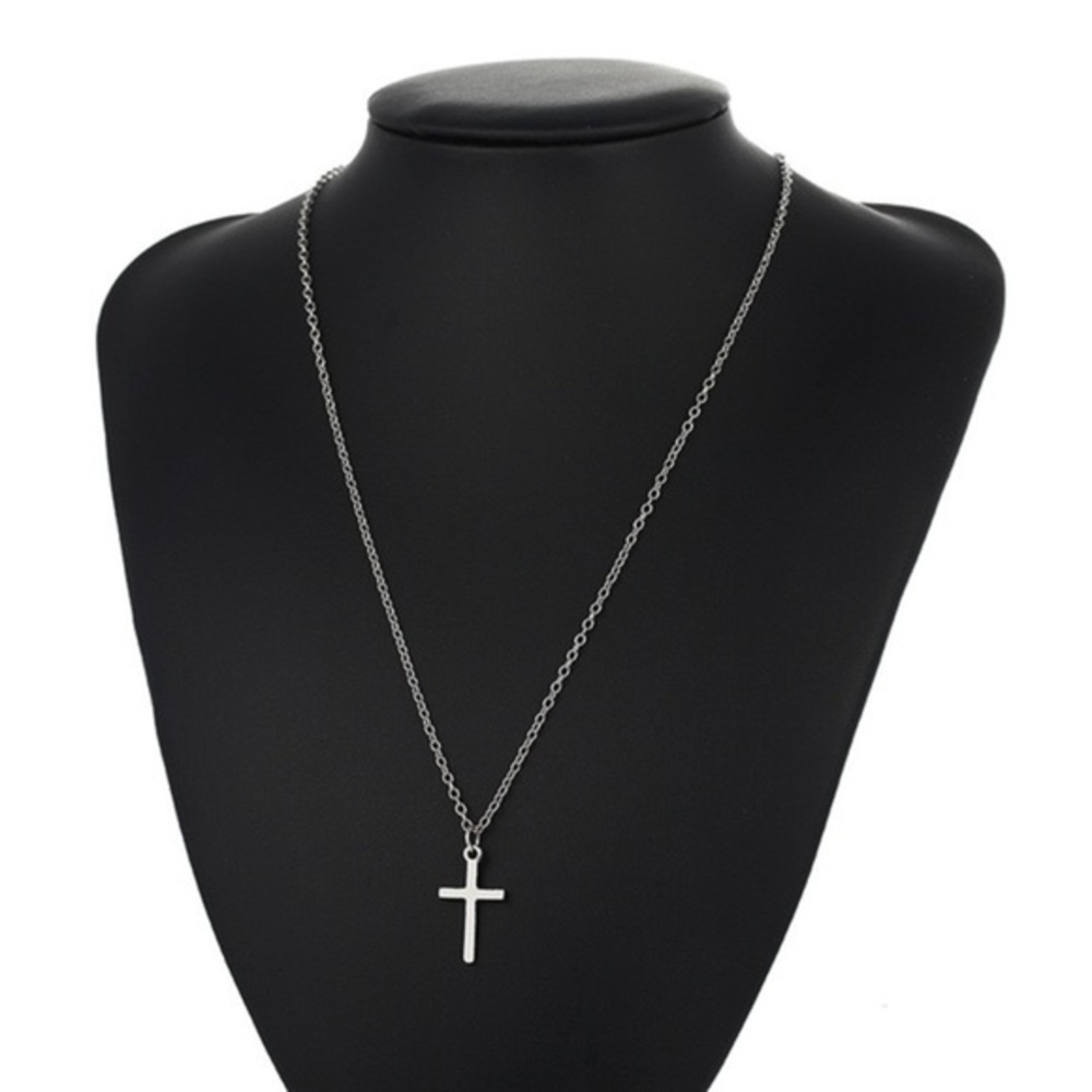 3/$30 🤍 Cross Necklace